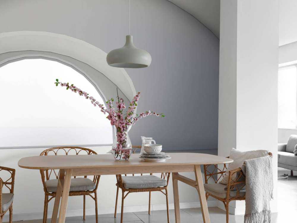 Tunnel blanc éclairé