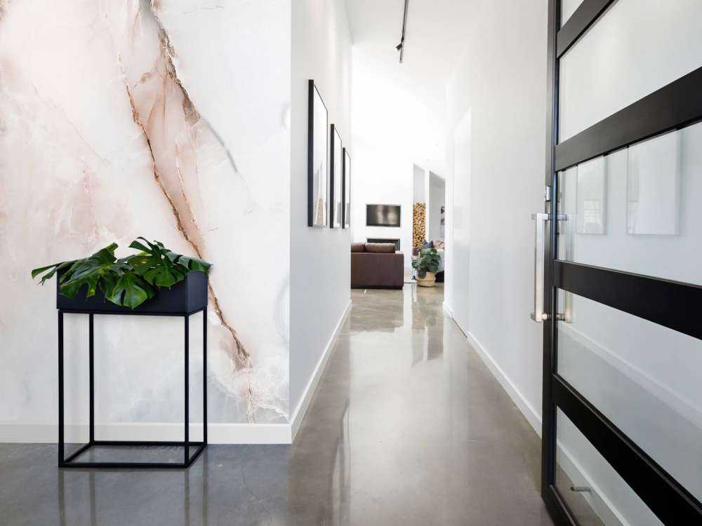 Marbre avec une teinte rose