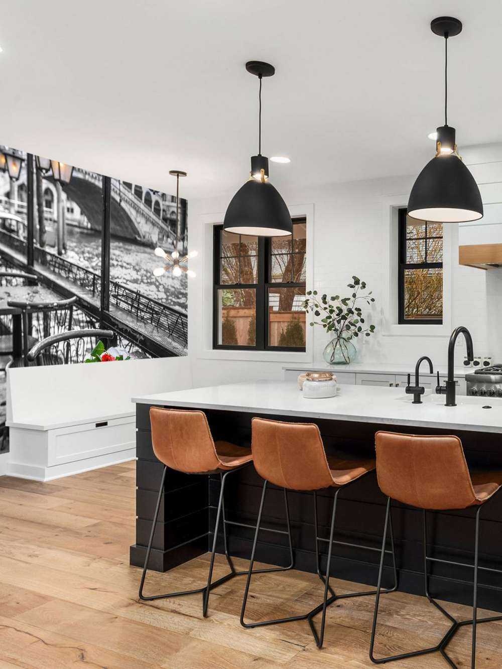 Bunch of red roses on street cafe table, Rialto Bridge, Venice, Italy