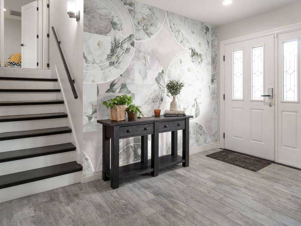 Élégance florale intemporelle - Blanc doux