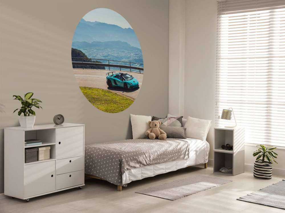 Alpenrit avec des voitures de sport de luxe