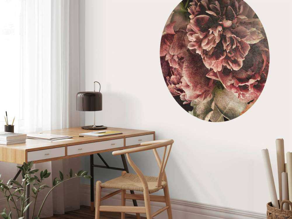 Opulence de pivoines romantiques sombres