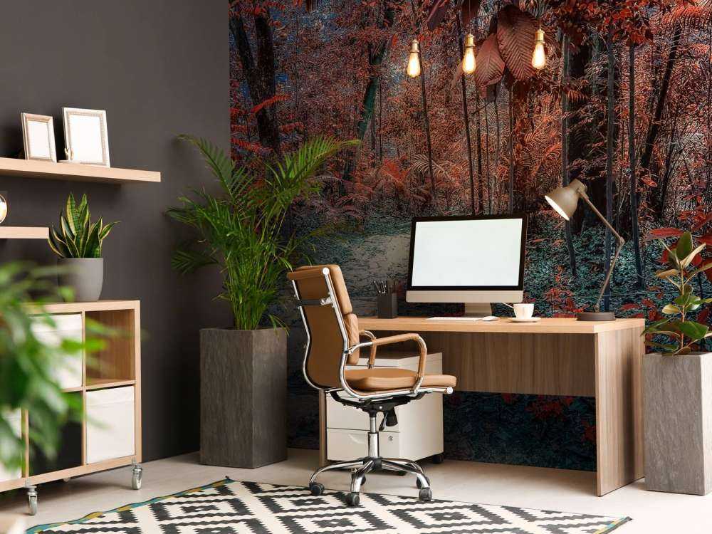 Chemin rouge sang à travers la forêt des rêves