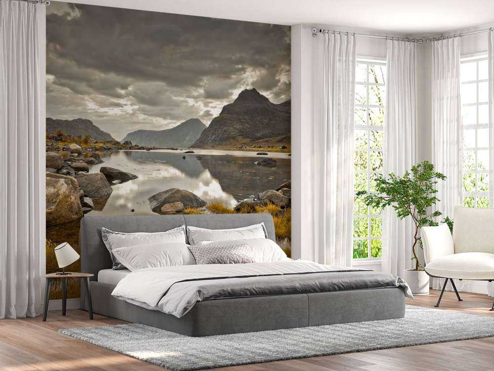 Les îles Lofoten dans les nuages