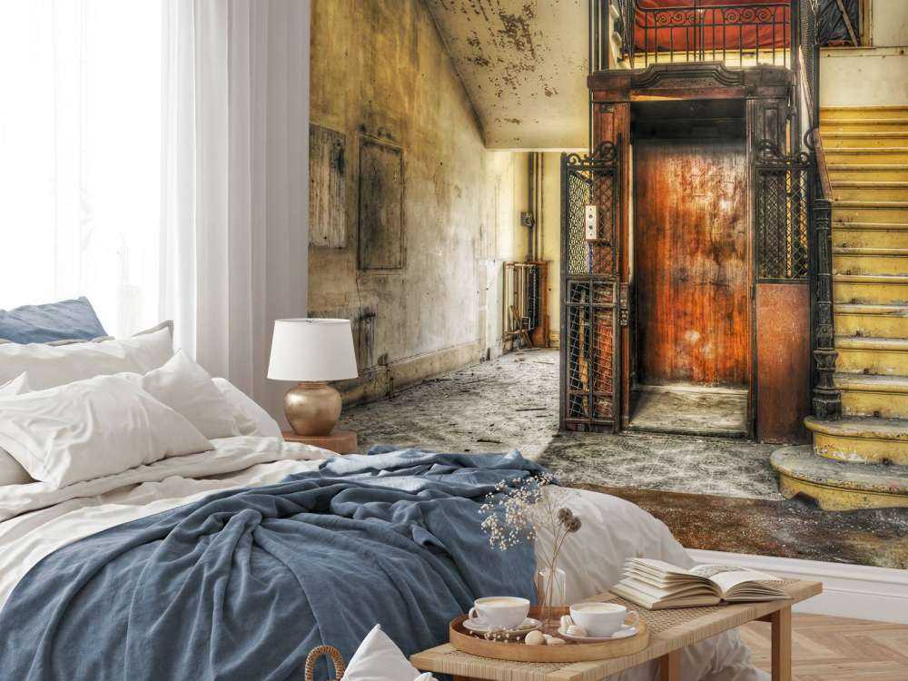 Hall d'hôtel abandonné