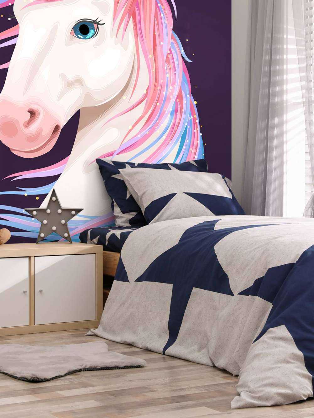 Licorne à la crinière colorée