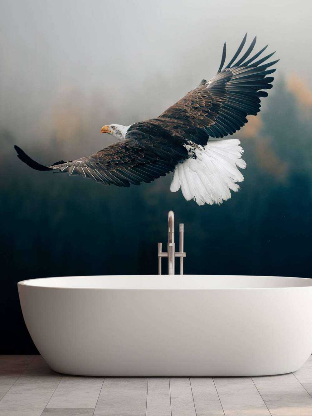 Pygargue à tête blanche au-dessus de la forêt