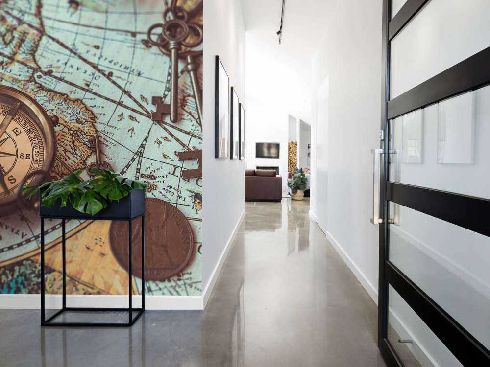 Vieille carte du monde avec boussole